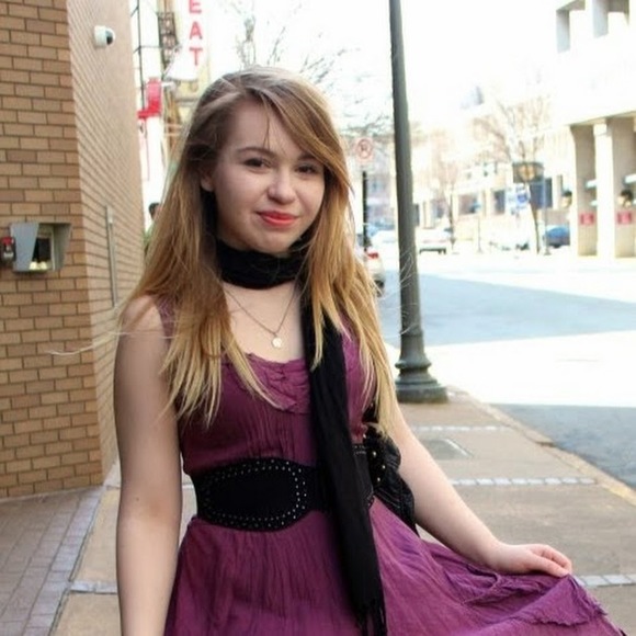 Meet your Posher, Shannon - Picture 1 of 1